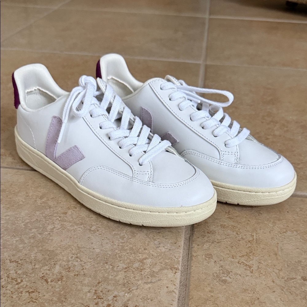 Veja Women’s White Sneakers with Light Purple V and Plum Heel
